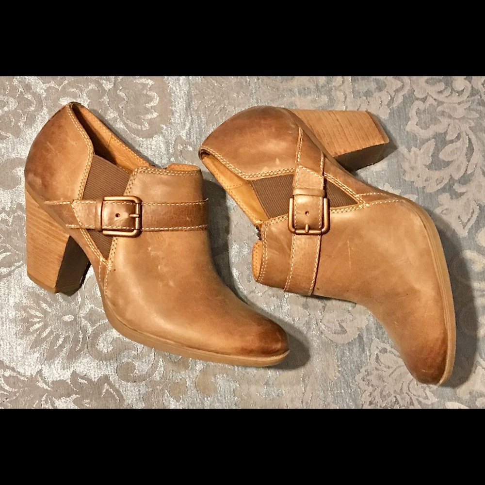 Sofft Tan Ankle Boots with Buckle Detail